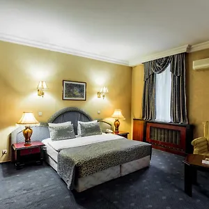 3* Otel Ambassador